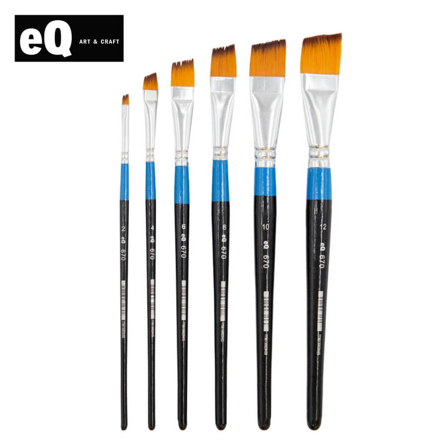 Pincel EQ Serie 670 Angular Nro 10