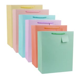Bolsa de papel para regalo color pastel chica